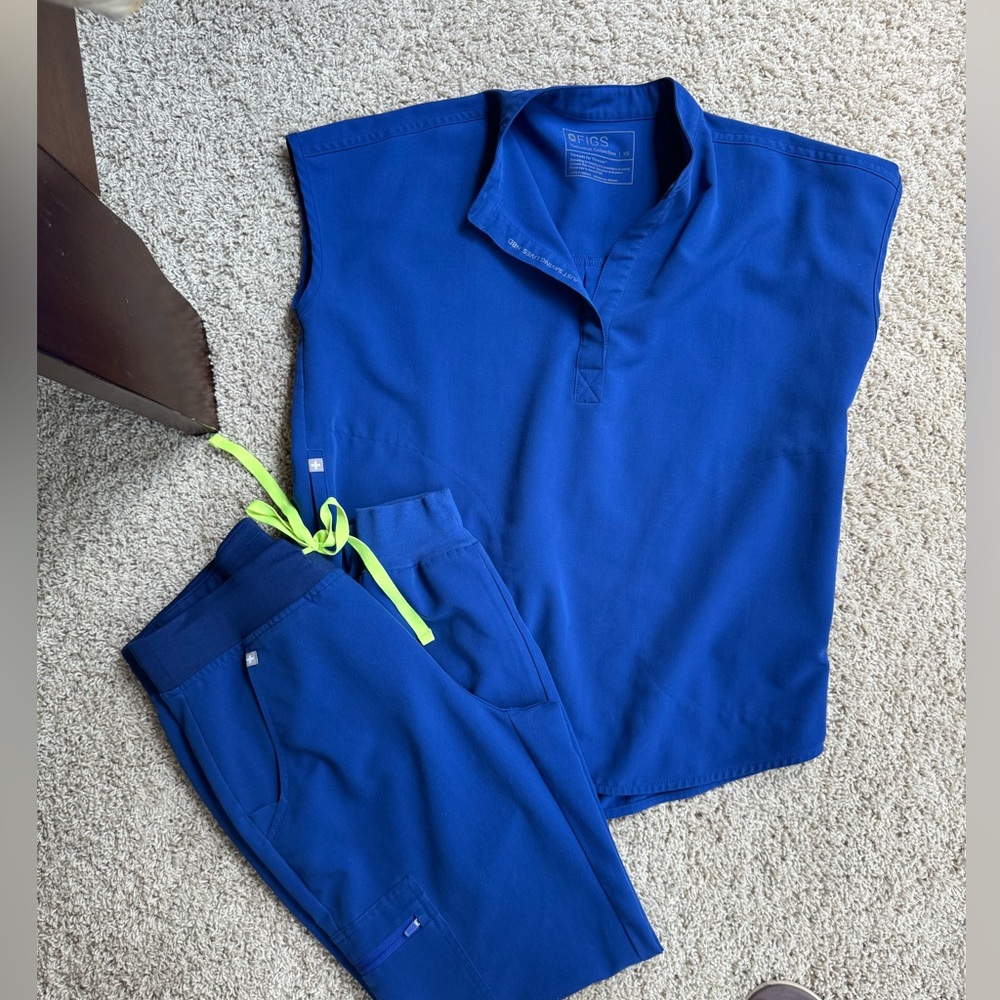 Figs Blue Scrub Set